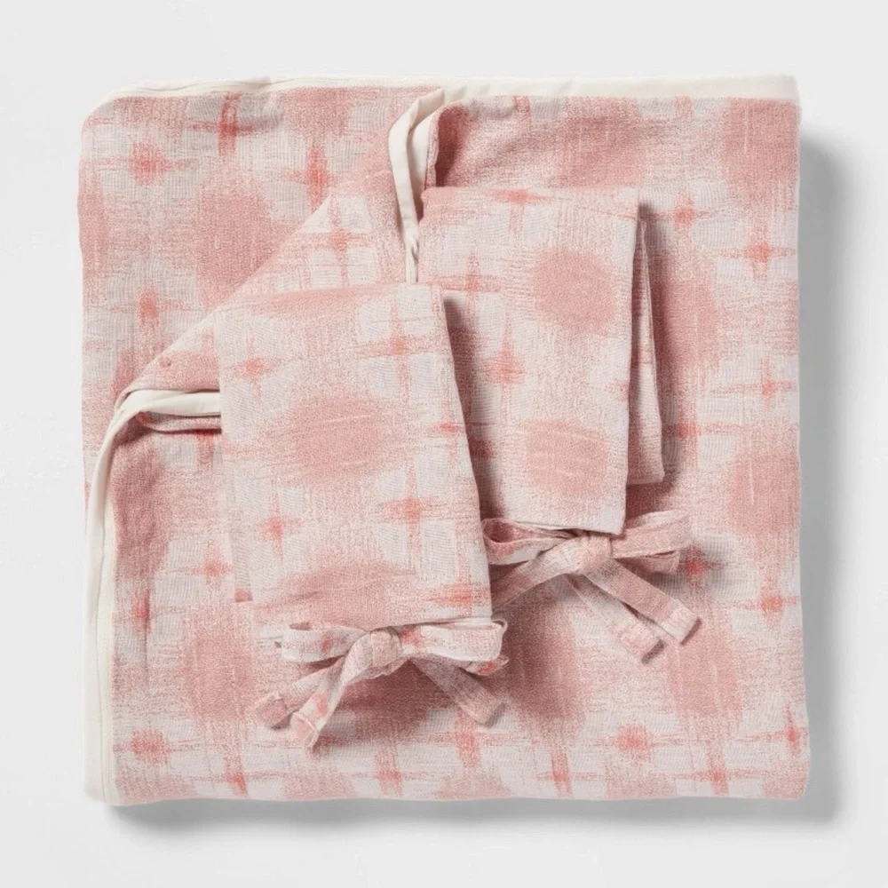 Threshold King Yarn Dye Ikat Duvet Cover and Sham Set Ivory/Mauve Cotton Slub